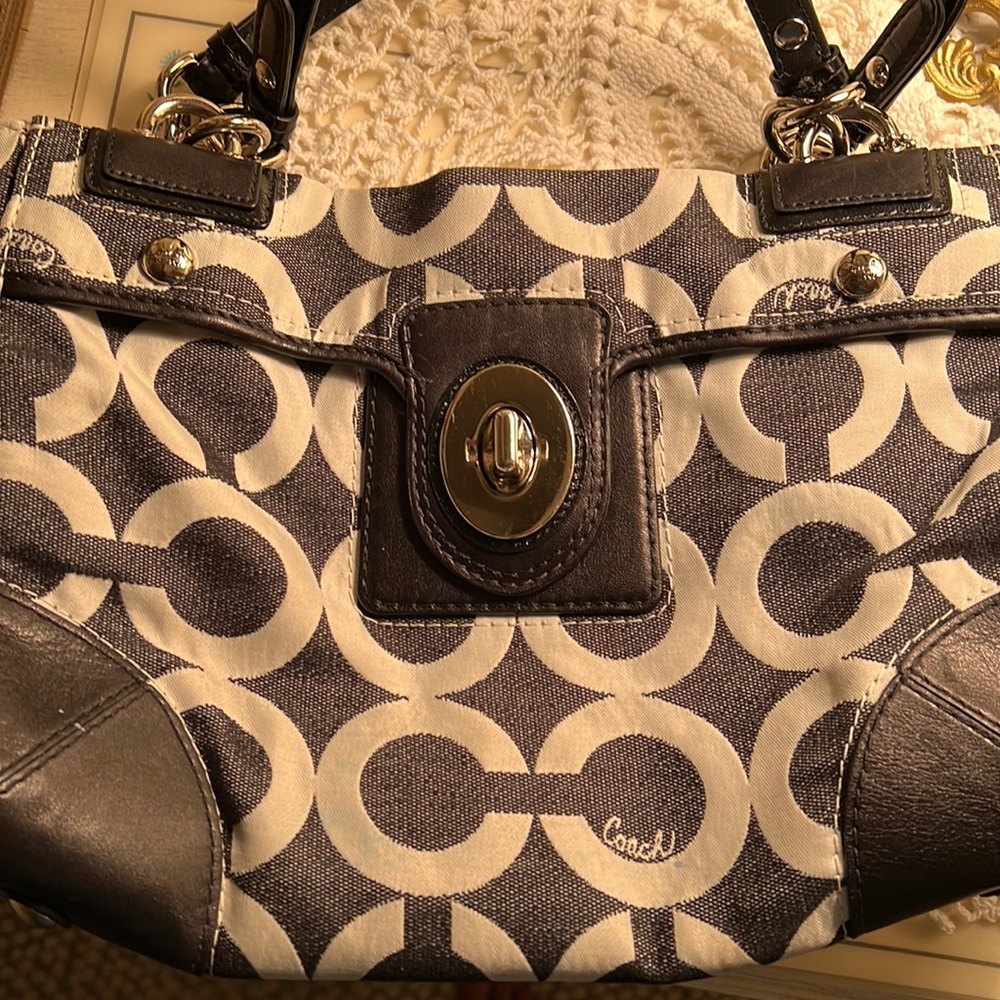 Women’s coach purse